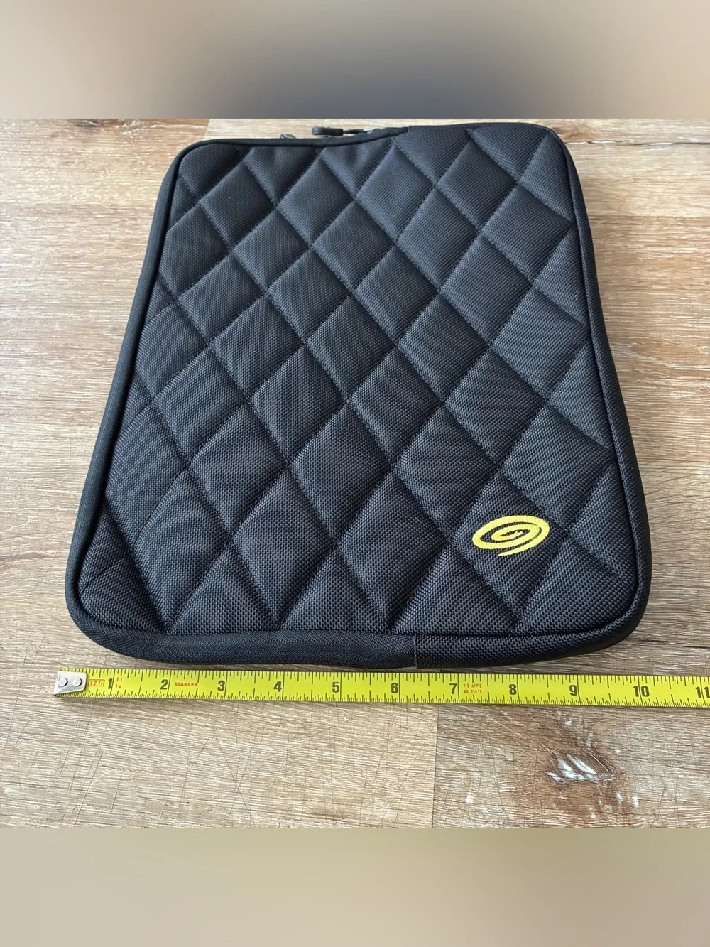 Timbuk2 Quilted Padded Laptop Sleeve Case Black Size Small Zip EUC